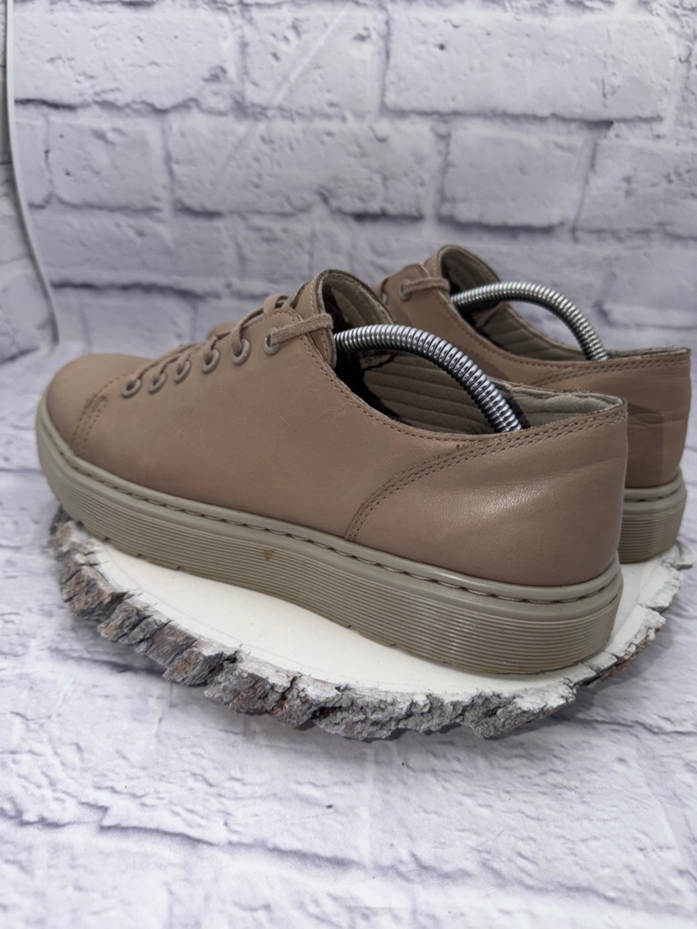 Dr. Martens Airwair Dante Beige Leather Shoes Sneakers Men's US 11 - Picture 7 of 10